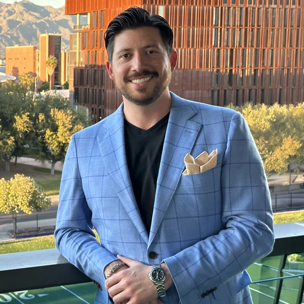Dentist Tucson AZ Carlos Benavides HP About v2