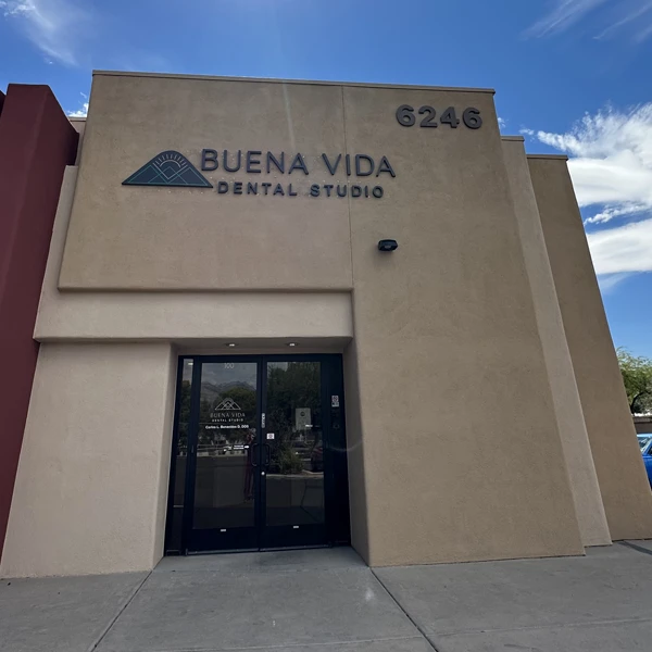 The exterior of the Buena Vida Dental Studio building